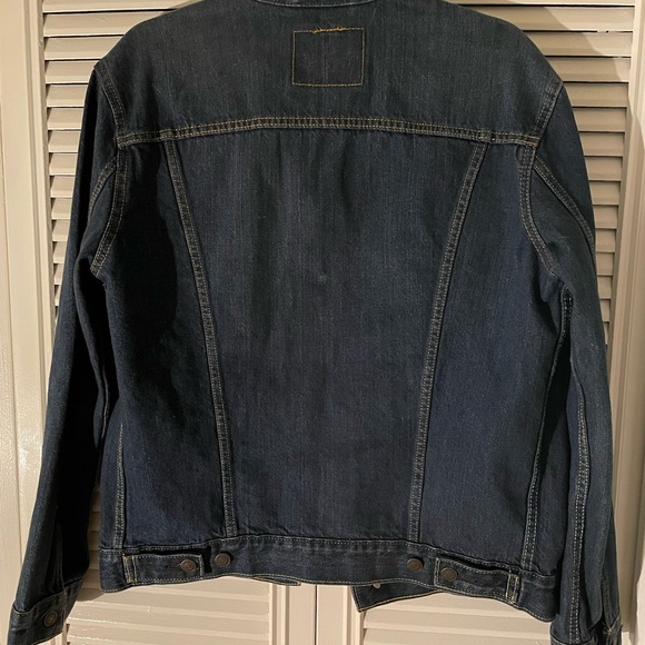 Men's Levi's Trucker Denim Jacket in Dark Blue - Picture 4 of 5